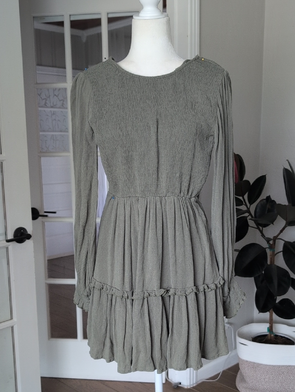 Newbury Kustom Olive Green Long-Sleeve Tiered Smocked Mini Dress Rayon Small